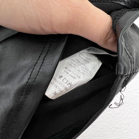 Olive tree faux leather cropped black womens lace trim top Size:‎ M - Picture 5 of 6